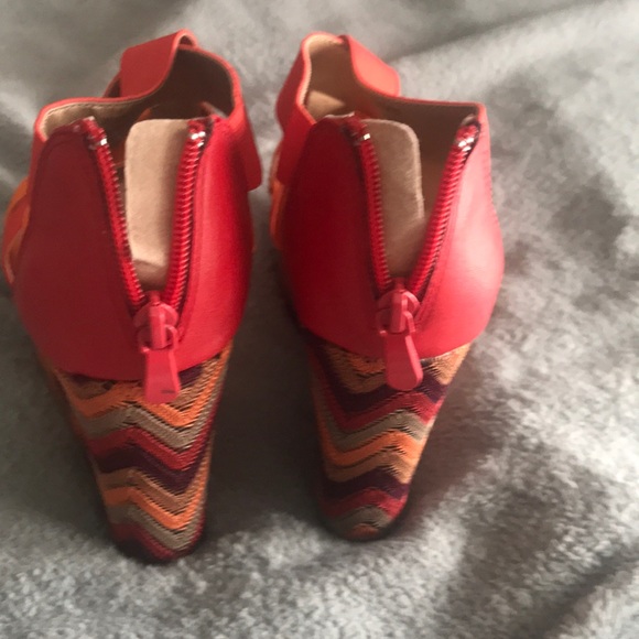 Multicolored wedge! - Picture 2 of 5